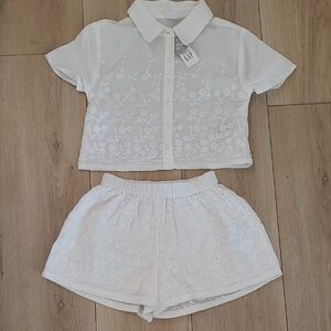 GAP Kids White Floral Button Down Shirt and Shorts Set